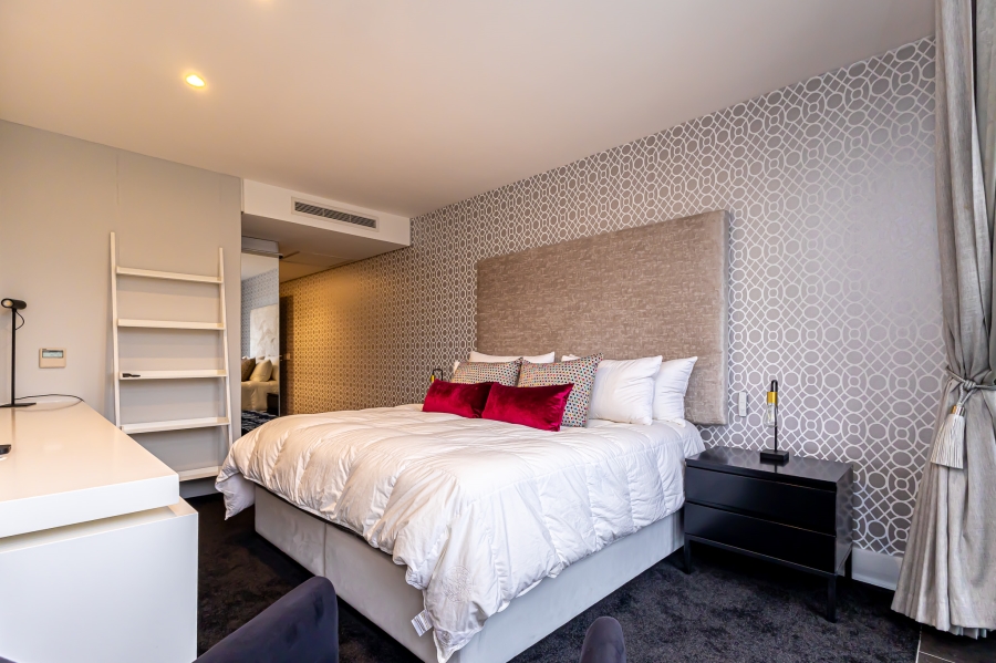To Let 2 Bedroom Property for Rent in Mouille Point Western Cape